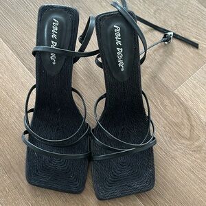 Public desire black heels (never worn) size UK 7 (US 9)